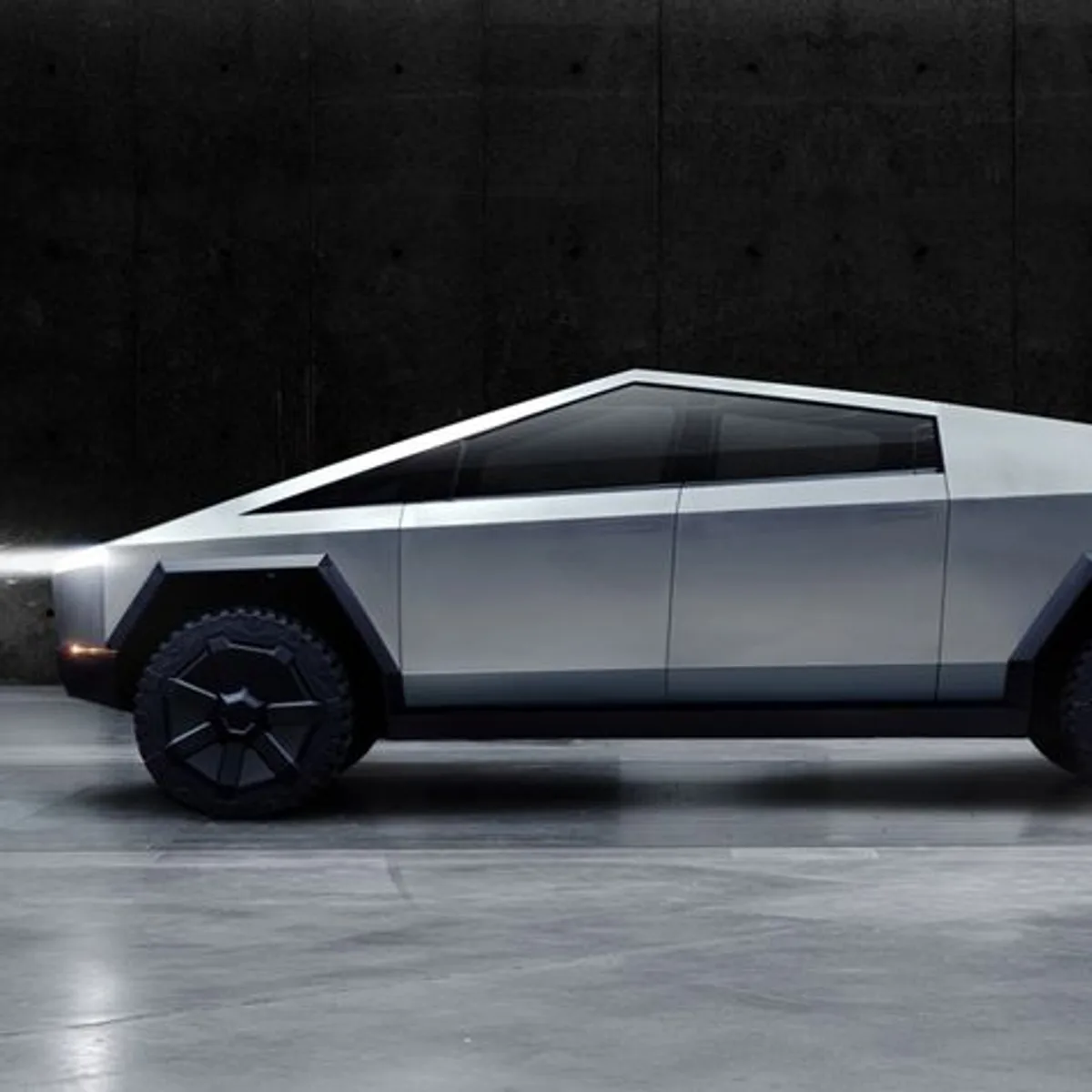 Cybertruck (Tri Motor)